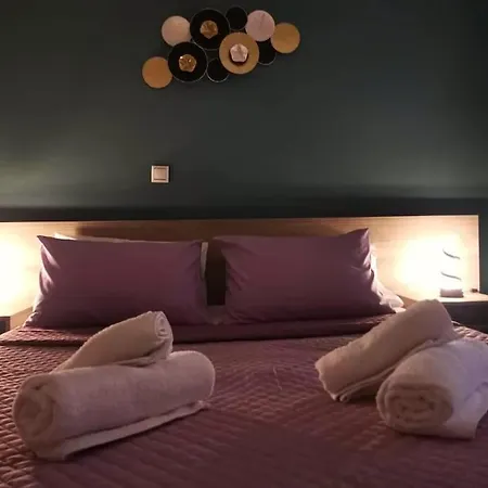 Mary's Apartment, Zografou Apartment