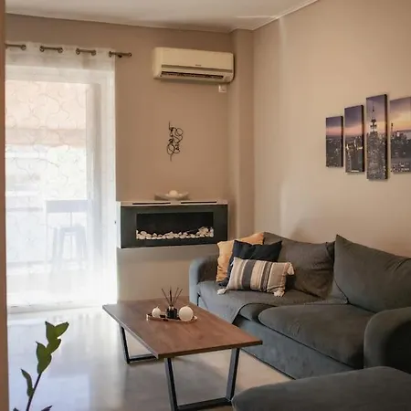 Mary's Apartment, Zografou