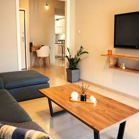 Mary's Apartment, Zografou * Athens
